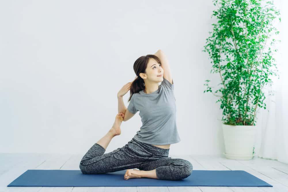 9 tư thế yoga đẹp để chụp hình xinh lung linh