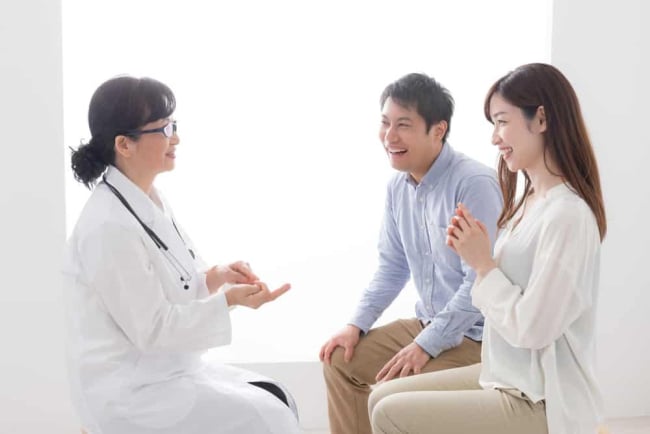 IUI và IVF khác nhau như thế nào? Phương pháp nào bạn nên lựa chọn?