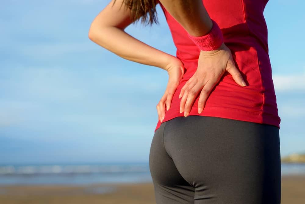 Bị đau lưng dưới gần mông là bệnh gì?