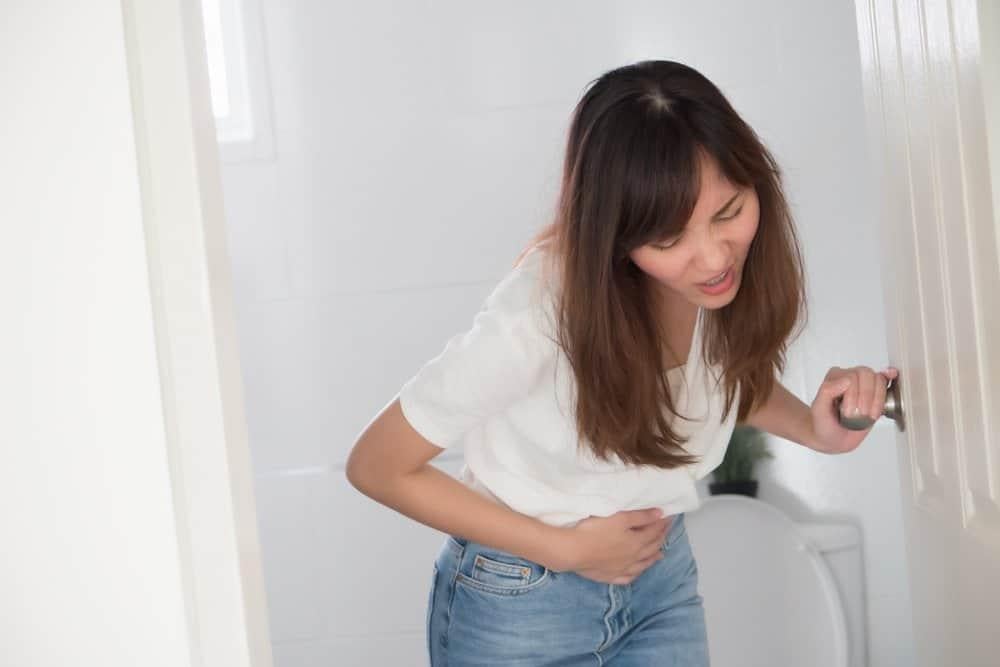 Đi ngoài ra chất nhầy màu trắng đục: Cảnh báo 8 bệnh tiêu hóa cần lưu ý