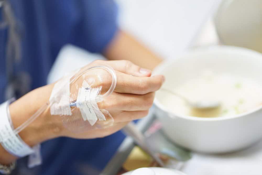 Ung thư thực quản nên ăn gì? Hiểu rõ để lên thực đơn