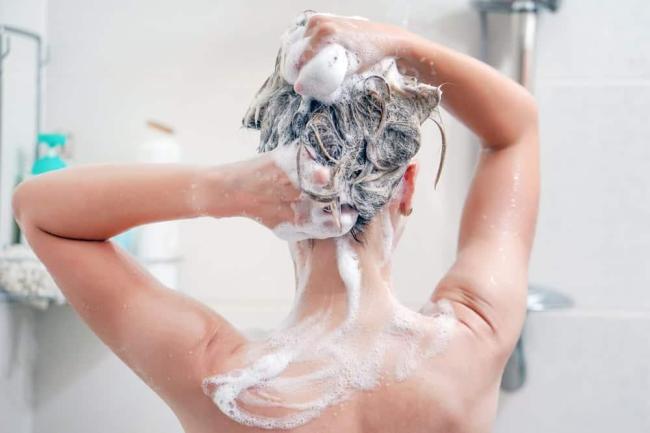 Gợi ý 5 loại dầu gội trị nấm da đầu dễ tìm mua tại nhà thuốc