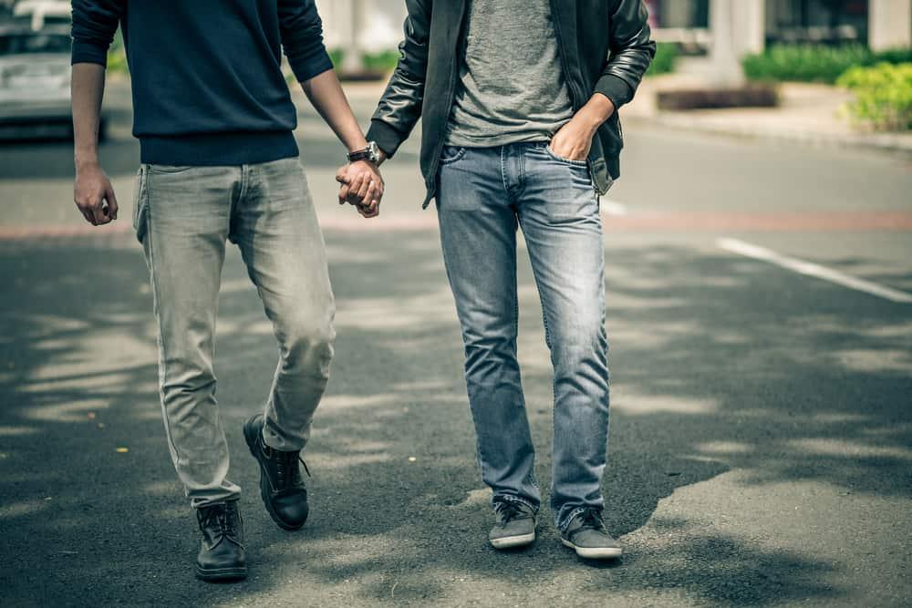 quan hệ đồng tính có bị nhiễm HIV không