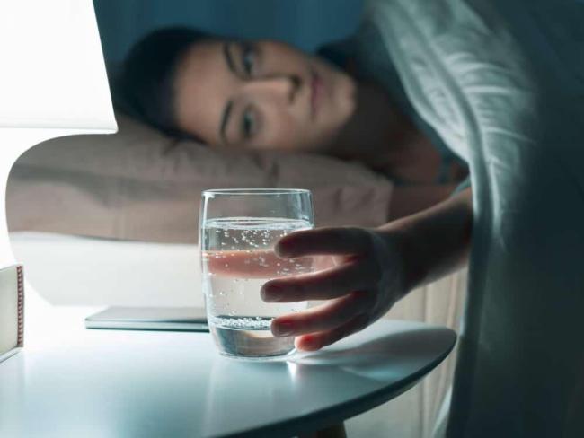 Thuốc ngủ dạng nước và lưu ý an toàn khi sử dụng