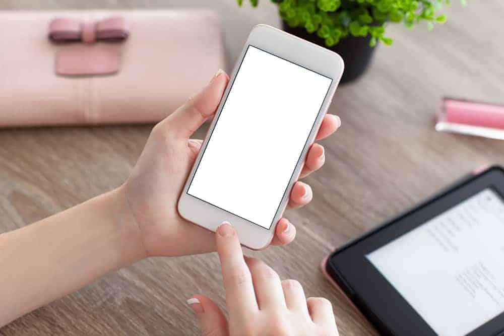 Ghost trong tình yêu là gì? Liệu bạn có đang bị ghost?