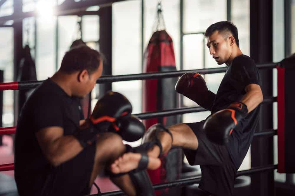 Kickboxing là gì, phù hợp với ai? Các kỹ thuật tập kickboxing