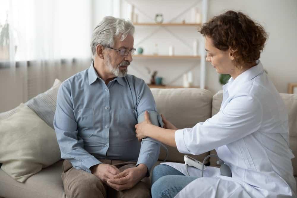 Hội chứng tăng huyết áp áo choàng trắng