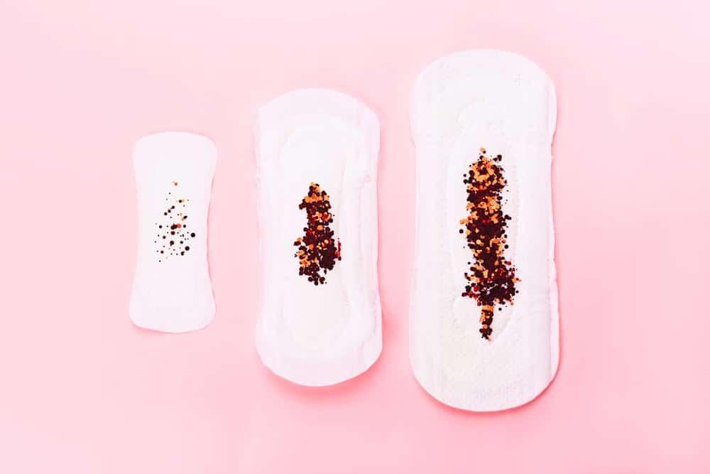 Hiện tượng ra ít máu trước kỳ kinh nguyệt: Nguyên nhân và cách khắc phục