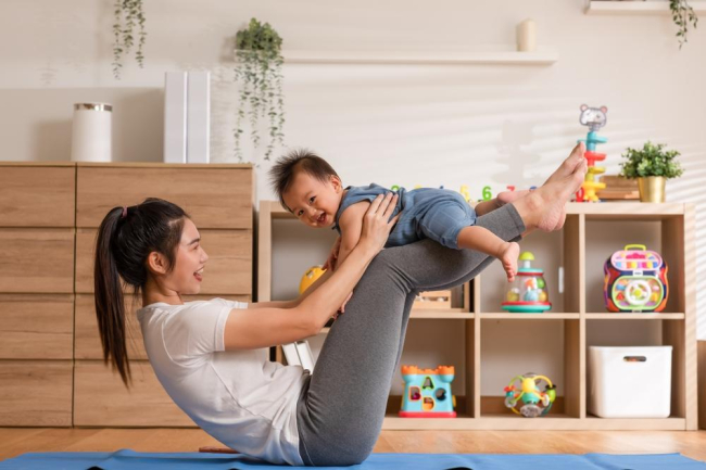 Khi nào bạn nên tập thể dục sau sinh? Gợi ý bài tập phù hợp cho mẹ