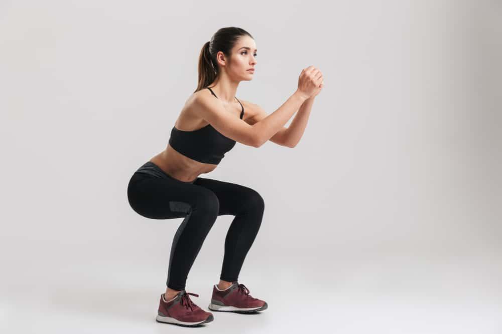 Tập squat có bị to chân không? Squat đúng cách để tăng vòng 3