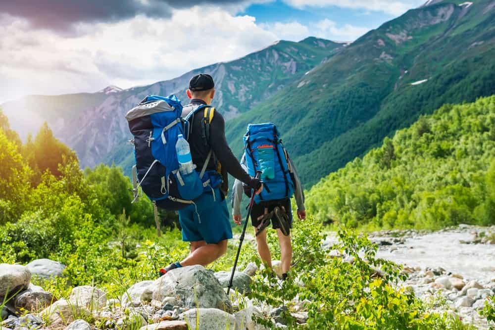 Checklist đi leo núi, trekking cần chuẩn bị những gì?