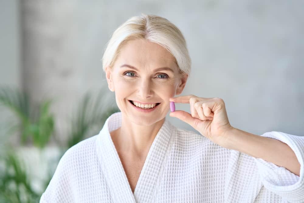 Top 9 thực phẩm chức năng cho người già được đánh giá cao