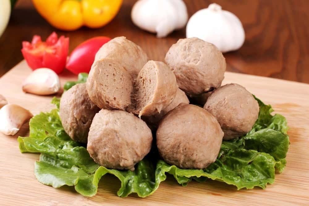 Bật mí 2 cách làm bò viên cho bé vừa thơm ngon vừa đơn giản