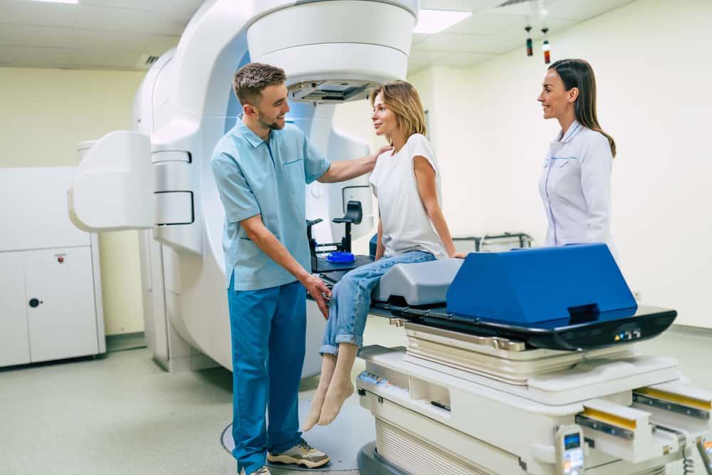 Chi phí 1 lần xạ trị bao nhiêu tiền?