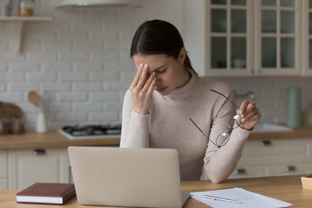 Bật mí 9 cách giảm độ cận thị cho người lớn và trẻ em