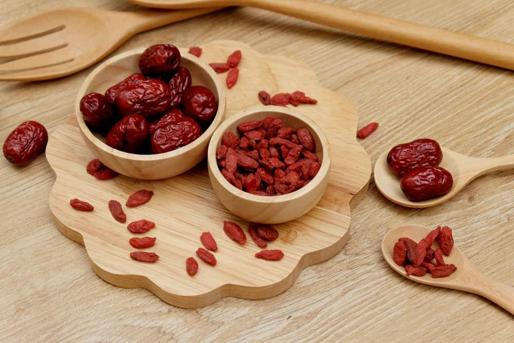 Trà táo đỏ kỷ tử có tác dụng gì và nên uống khi nào?