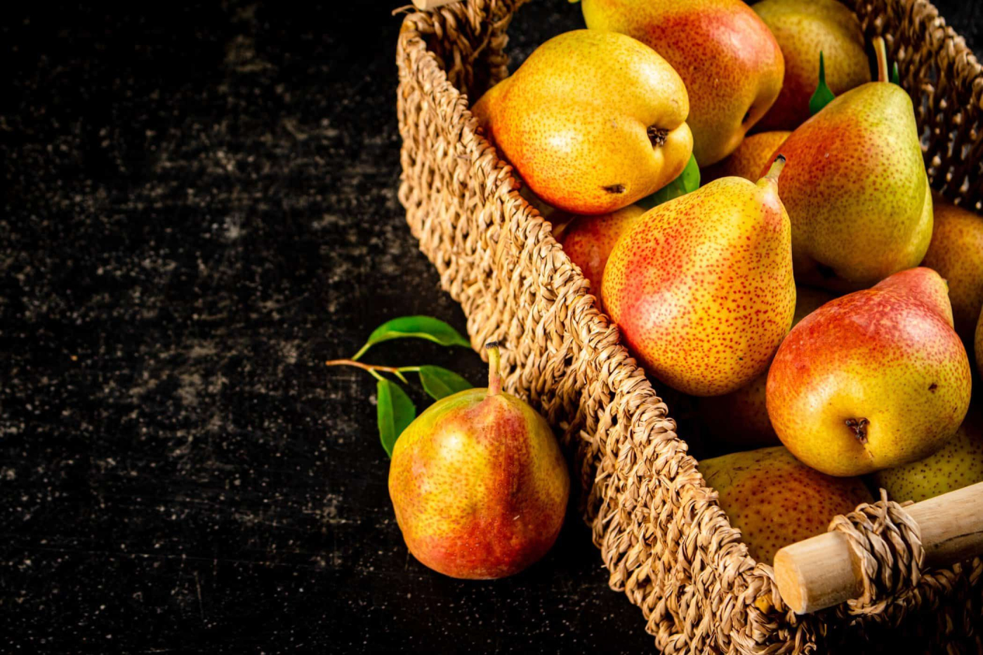 Lê bao nhiêu calo? Ăn lê có béo không?