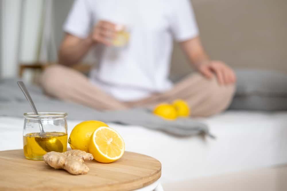 Tăng huyết áp uống nước chanh được không?