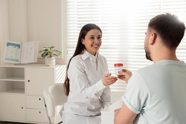 Tinh trùng mạnh nhất, khỏe nhất khi nào trong ngày?