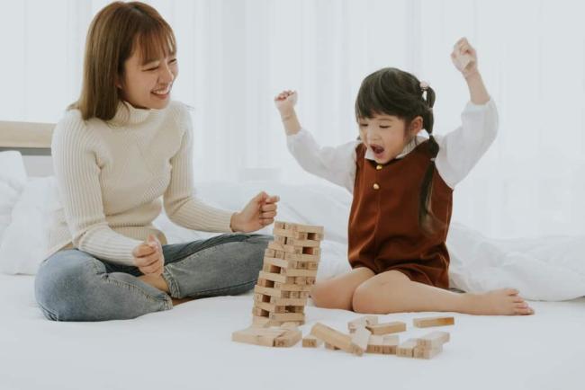 Miễn dịch và phát triển trí não: Đâu là yếu tố then chốt giúp trẻ lớn khôn vượt trội?