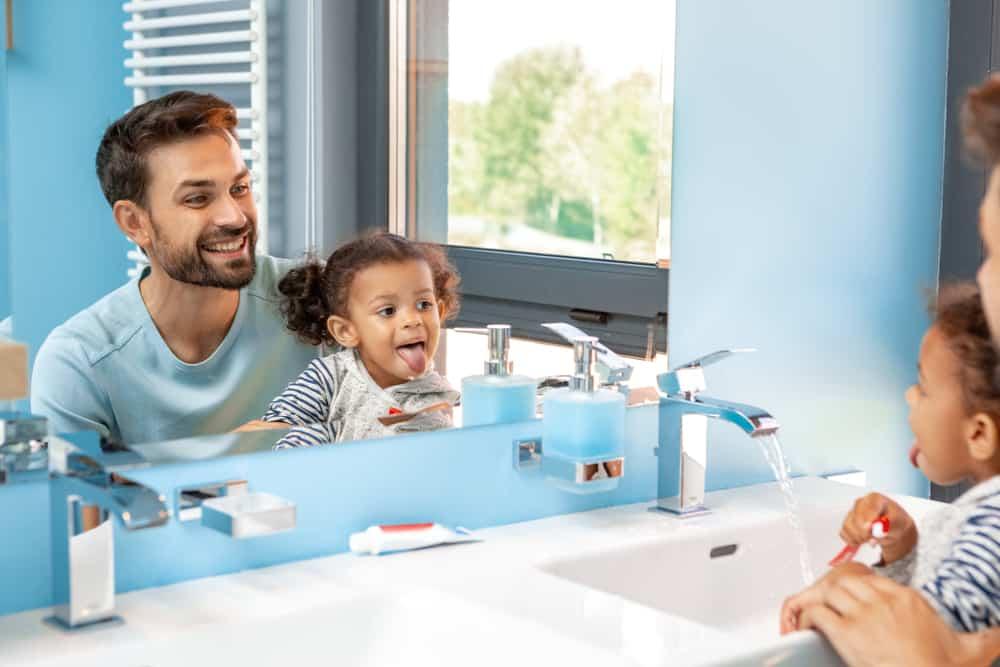 Lưỡi nổi hạt trắng: Nguyên nhân và cách điều trị