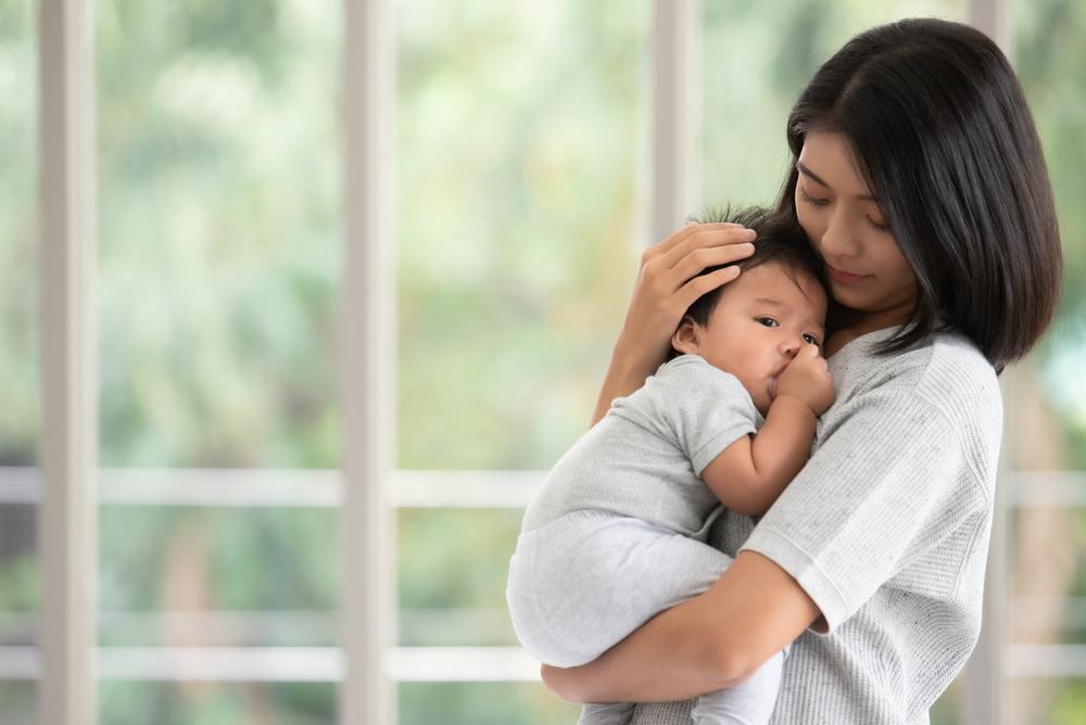 Đề kháng kém ở trẻ sơ sinh: Dấu hiệu nhận biết và cách tăng đề kháng cho con