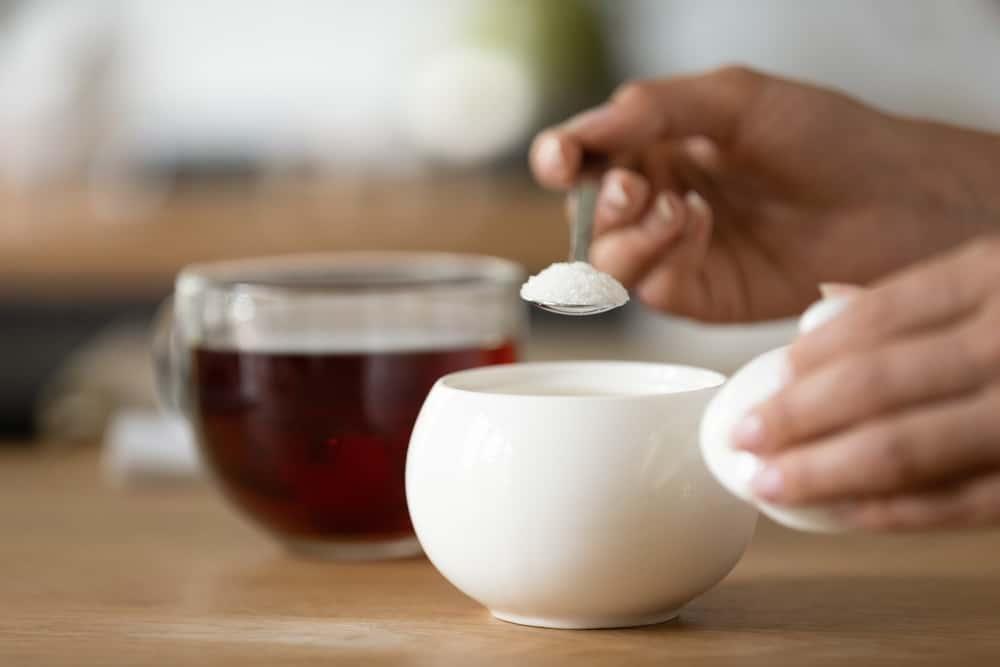 Tụt huyết áp uống trà đường được không?