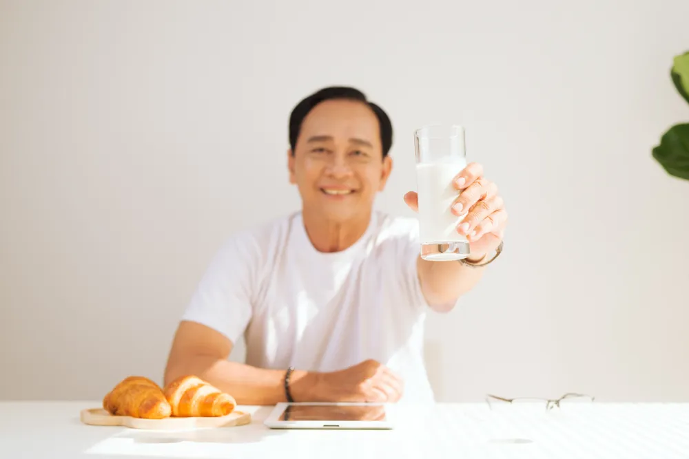 người tiểu đường nên uống sữa vào lúc nào