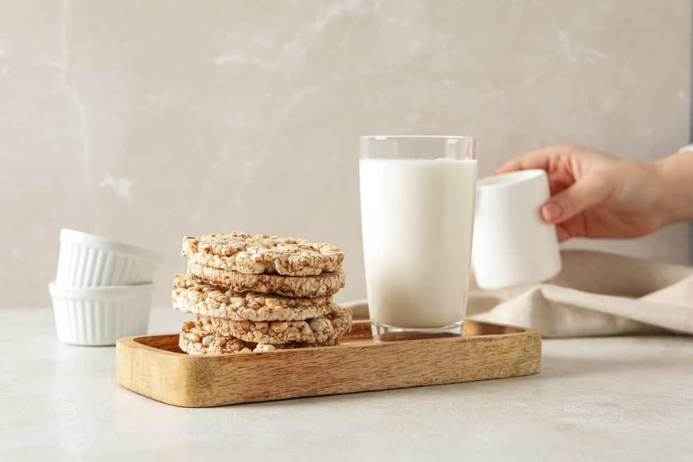 Sữa dành cho người tiểu đường và cao huyết áp loại nào tốt?