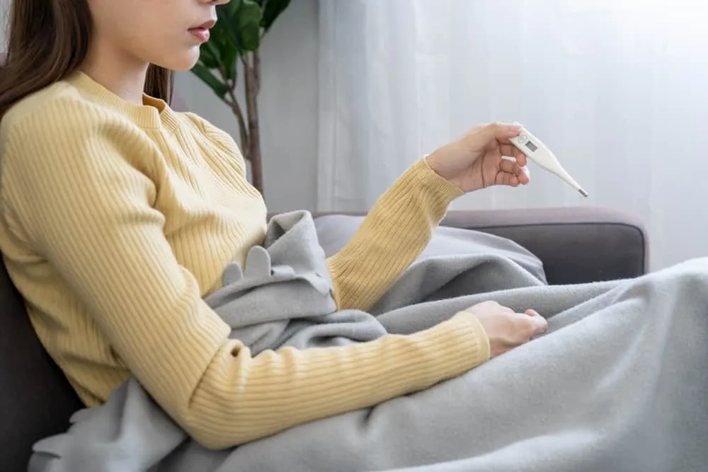 Bác sĩ khuyên: Cảm cúm có nên tắm không?