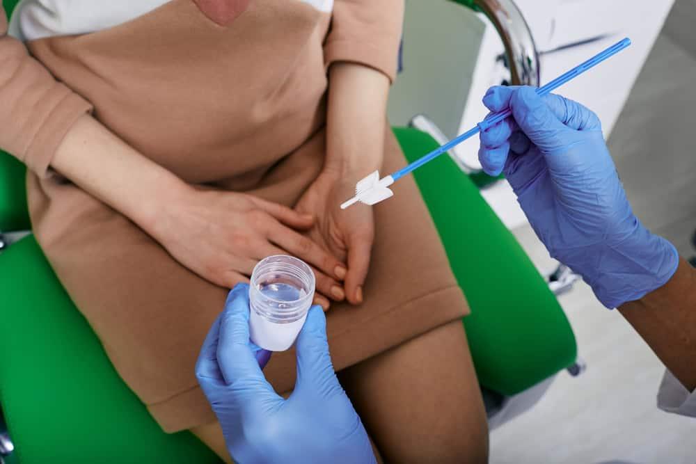 Bạn nên tầm soát ung thư cổ tử cung bao lâu 1 lần?