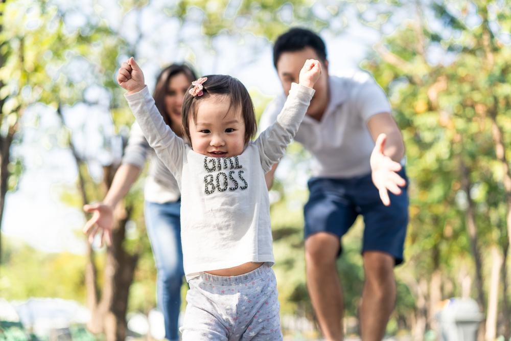 Cách đập cá lóc vào chân để con nhanh biết đi thực hư thế nào?