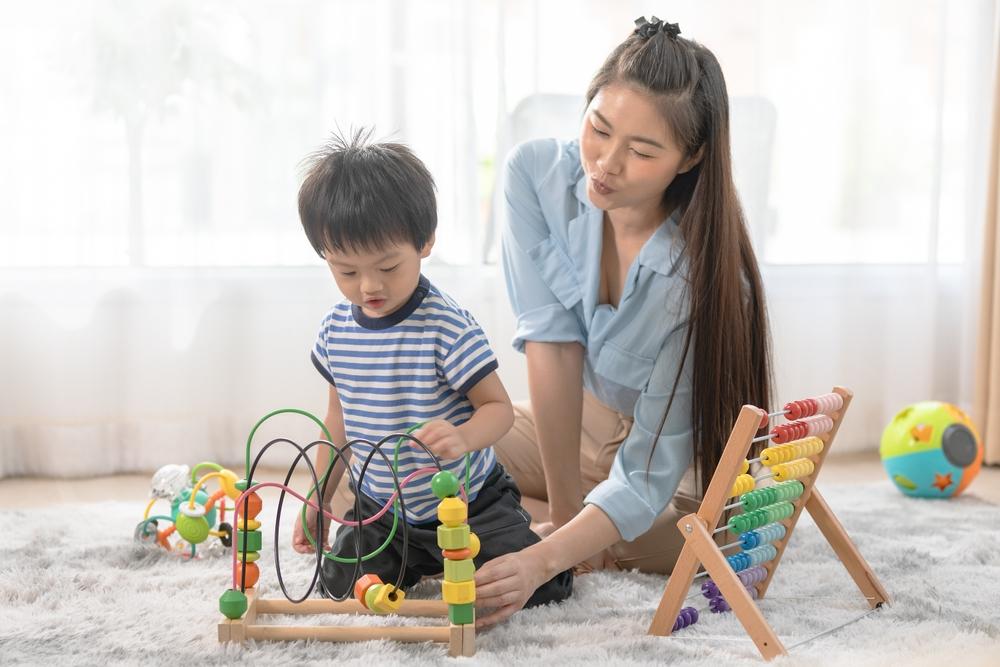 Quá trình myelin hóa diễn ra chậm khiến bé gặp những vấn đề gì về trí não?