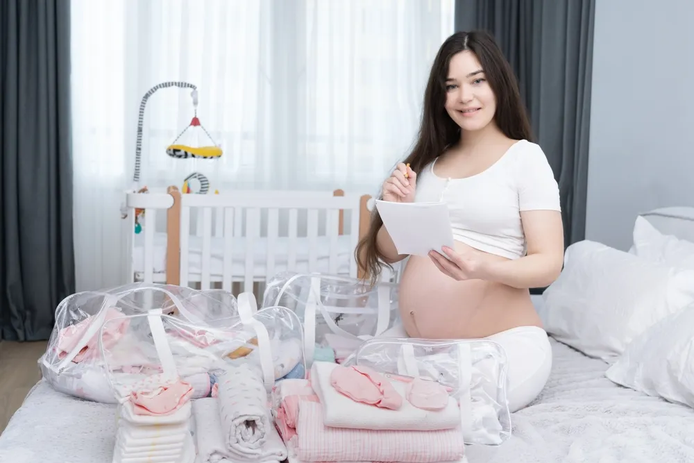 chuẩn bị đồ đi sinh