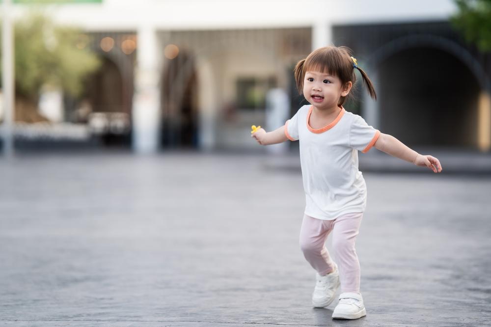 Chọn sữa giúp bé tăng đề kháng khi mẹ không đủ sữa: Đâu là những thành phần không thể thiếu?