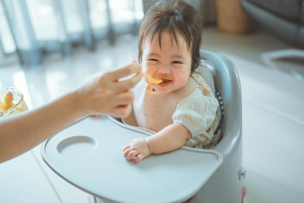 Bé bú mẹ tăng đề kháng 
