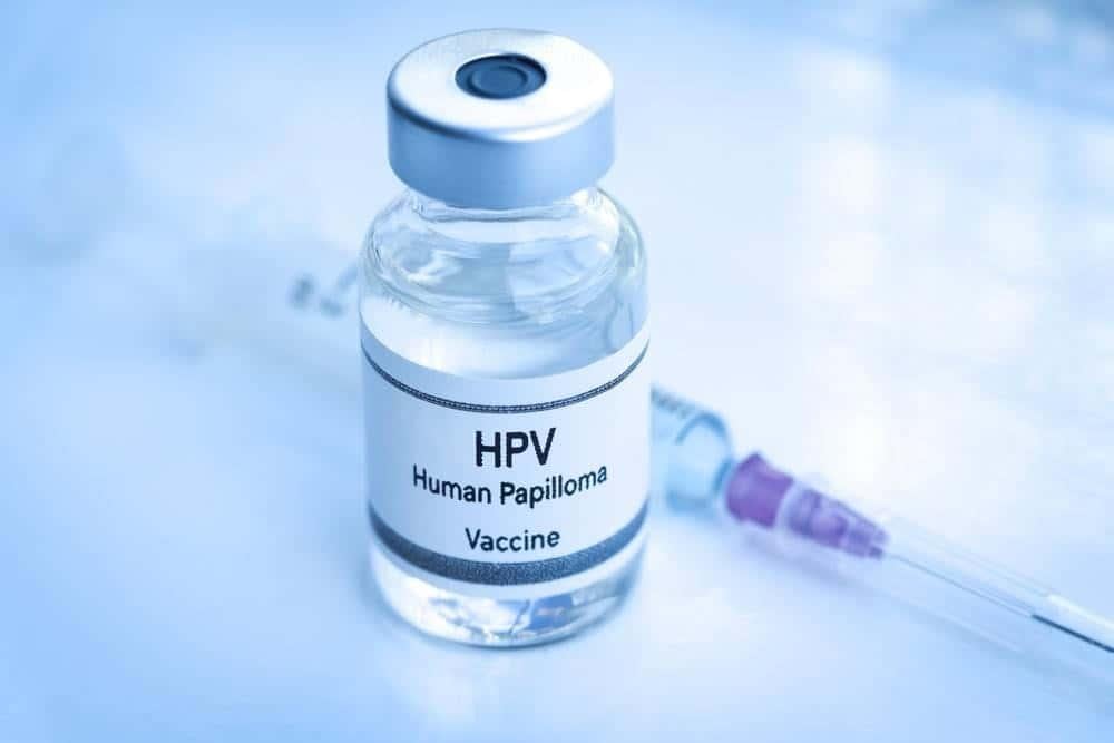 Vắc xin HPV: Chìa khóa phòng ngừa ung thư ở người lớn