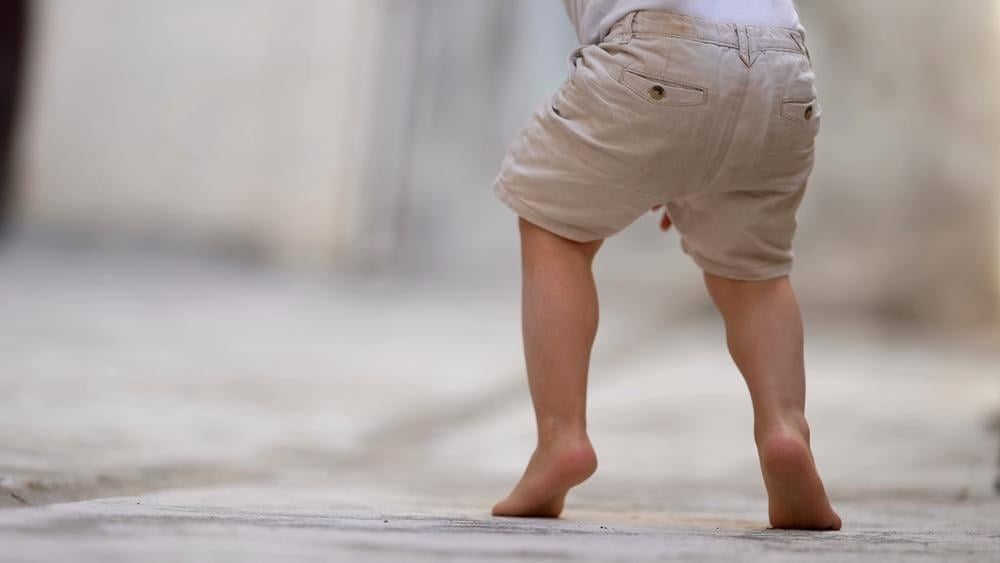 dấu hiệu trẻ chậm nói