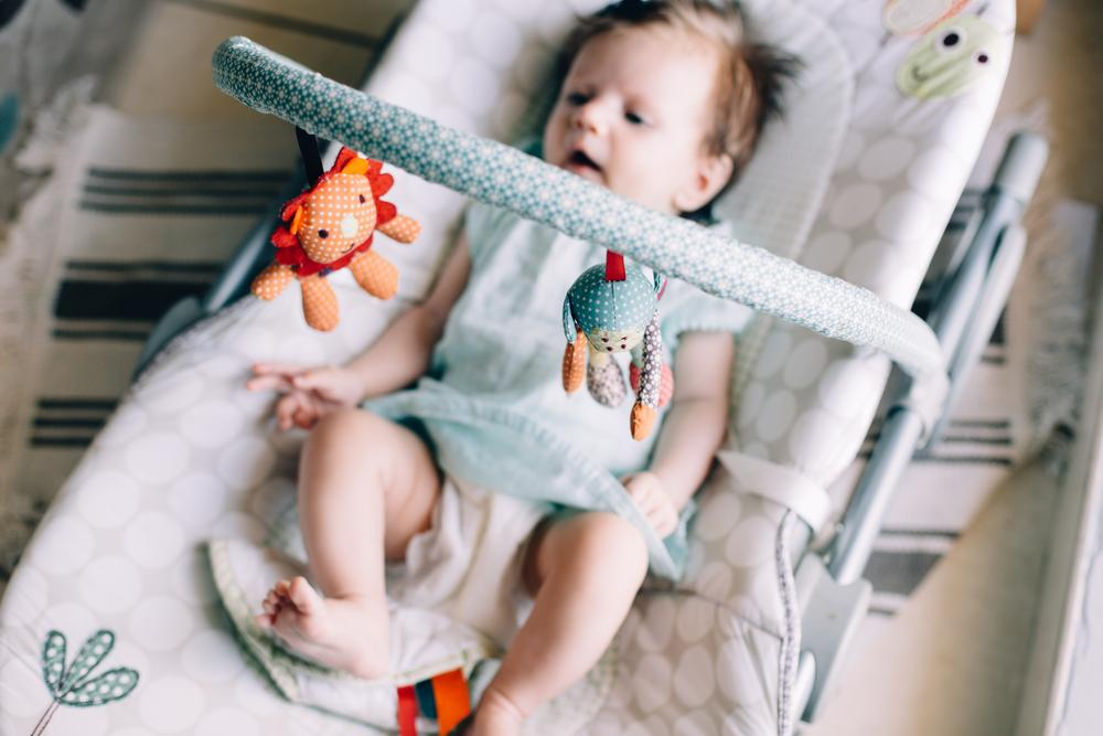 đồ chơi cho trẻ sơ sinh và trẻ nhỏ