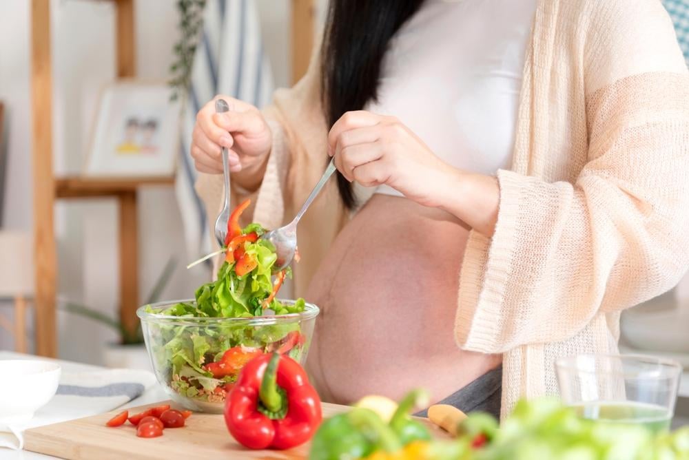 Chế độ ăn cho bà bầu dư ối