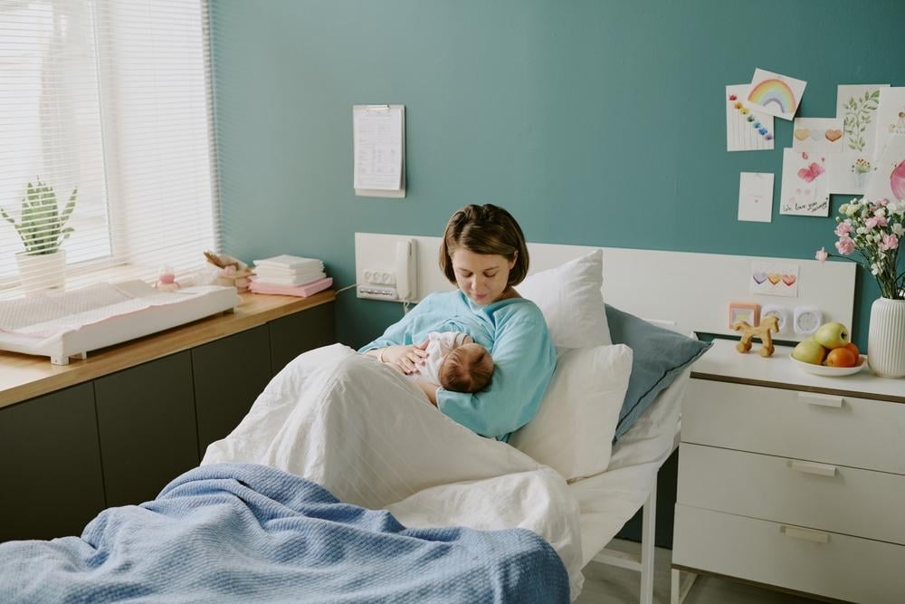 ăn gì để nhiều sữa cho con bú, lợi ích của sữa mẹ, nuôi con bằng sữa mẹ