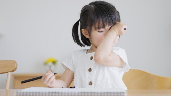 Những điều ba mẹ cần biết về bệnh đau mắt đỏ ở trẻ em