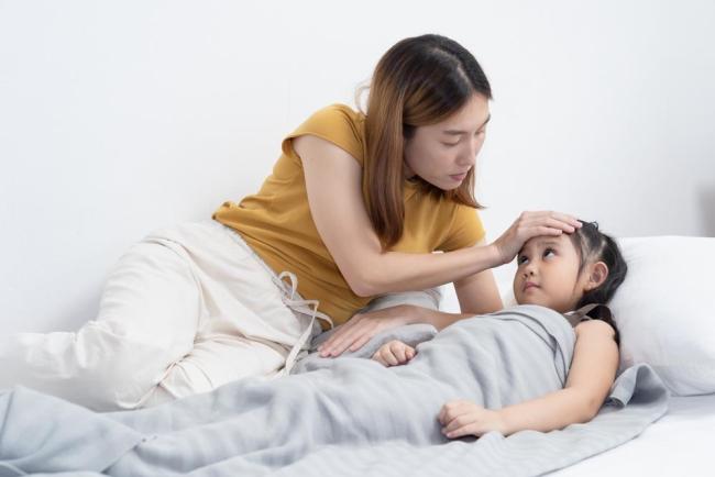 Sốt xuất huyết ở trẻ em: Nhận biết sớm triệu chứng giúp phòng ngừa rủi ro