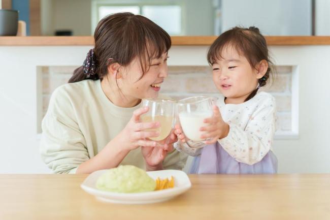 Chuyên gia mách mẹ những thành phần không thể thiếu khi chọn sữa tăng đề kháng cho bé