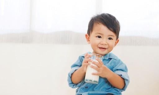 Bí quyết chọn đạm sữa giúp con tiêu hóa khỏe, hấp thu tốt