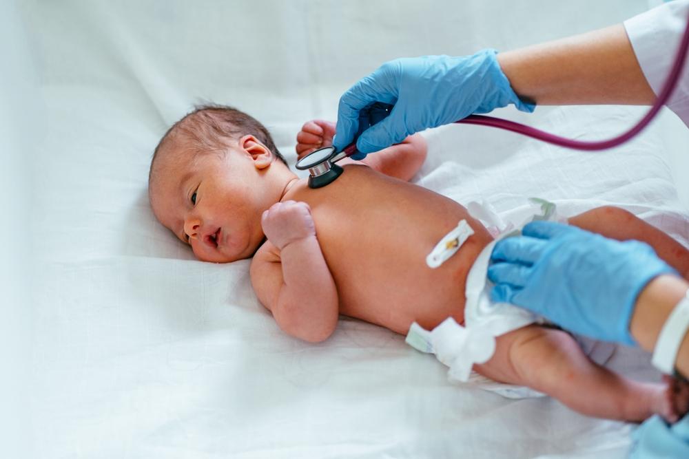Viêm phổi ở trẻ sơ sinh: Nguyên nhân, dấu hiệu và phòng ngừa