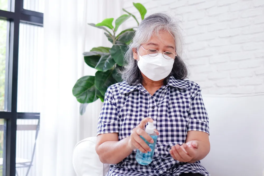 nhiễm virus RSV ở người lớn có bệnh nền