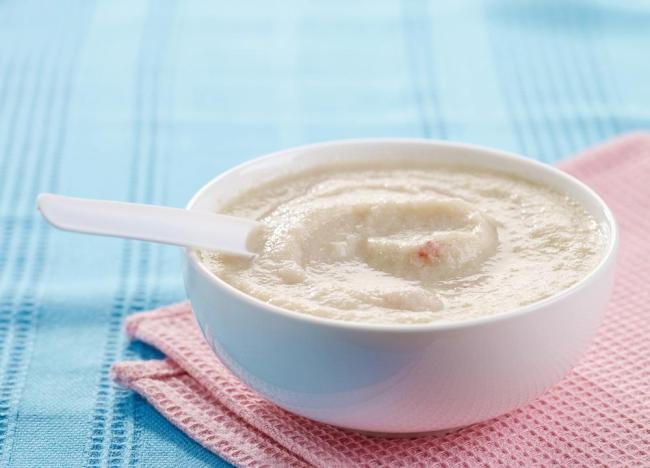 Top 4 bột ăn dặm cho trẻ dị ứng đạm bò an toàn hiện nay
