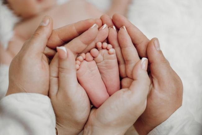 Chuyên gia nhi khoa giải đáp: Vì sao trẻ sinh mổ cần bù đắp kháng thể?