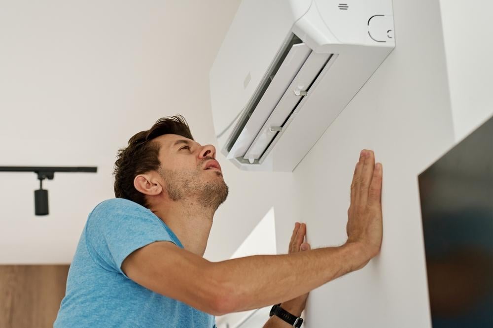 Bị sốc nhiệt điều hòa: Nguyên nhân và cách xử lý đúng để không nguy hiểm